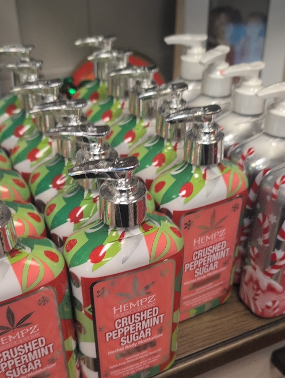 🍬 Candy Cane Herbal Body Moisturizer – 17 fl oz - Picture 3 of 3